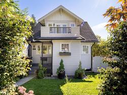 627 E 6TH STREET  North Vancouver, BC V7L 1R4