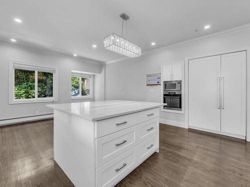 2611 Westhill Way, West Vancouver, BC 