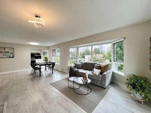 201 501 Cochrane Avenue, Coquitlam, BC 