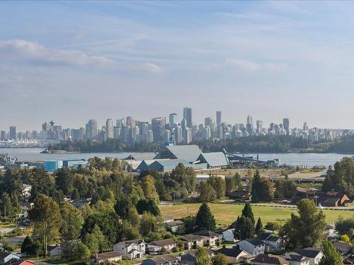 1806 200 Klahanie Court, West Vancouver, BC 