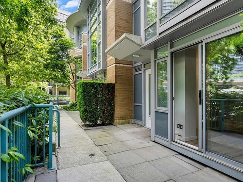 1036 Pacific Boulevard, Vancouver, BC 