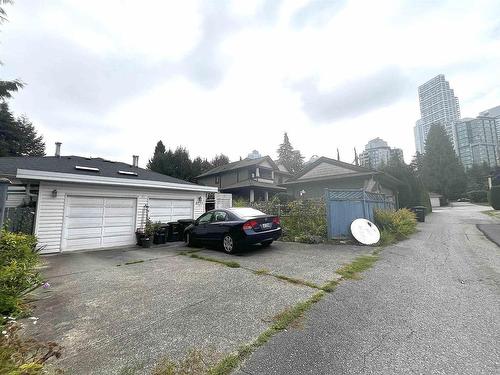 5769 Pioneer Avenue, Burnaby, BC 