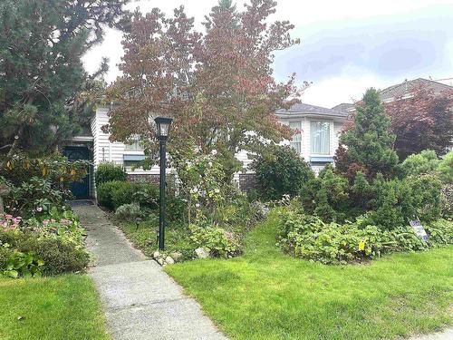 5769 Pioneer Avenue, Burnaby, BC 