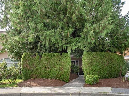 6890 Cedar Rose Court, Burnaby, BC 