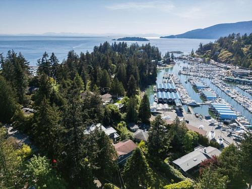 5755 Telegraph Trail, West Vancouver, BC 