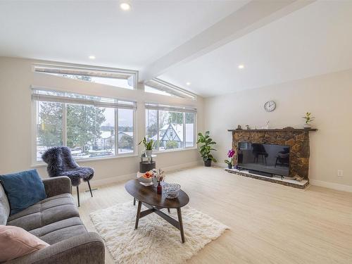 3345 Cardinal Drive, Burnaby, BC 