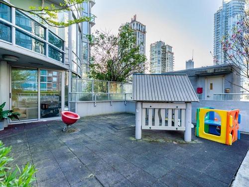 606 833 Homer Street, Vancouver, BC 