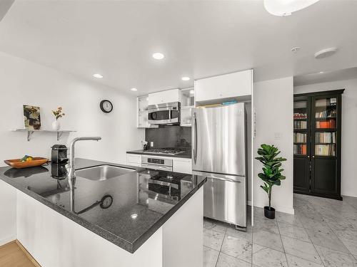 1205 833 Seymour Street, Vancouver, BC 