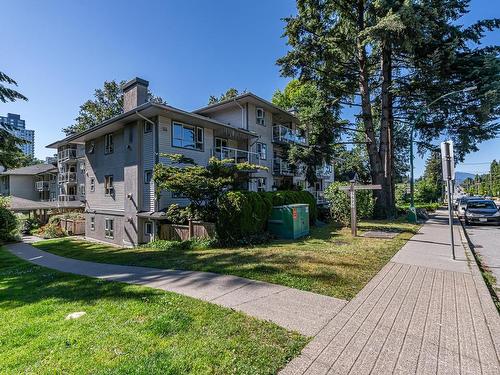 311 5577 Smith Avenue, Burnaby, BC 