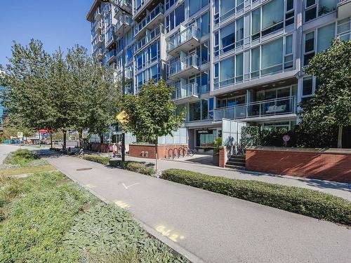 2015 1618 Quebec Street, Vancouver, BC 