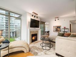 305 1680 BAYSHORE DRIVE  Vancouver, BC V6G 3H6