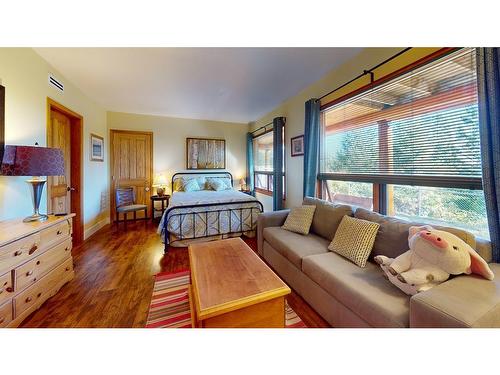 4701 Hotel Lake Road, Garden Bay, BC 