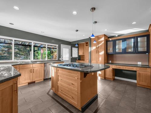 310 Macbeth Crescent, West Vancouver, BC 