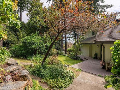 297 David Road, Bowen Island, BC 