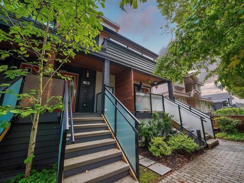 2743 Ward Street, Vancouver, BC 