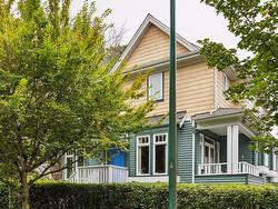 2889 YUKON STREET  Vancouver, BC V5Y 4A4