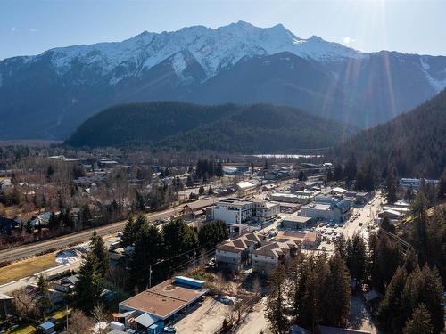 7454 Prospect Street, Pemberton, BC 