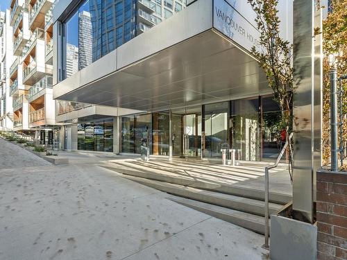 3809 1480 Howe Street, Vancouver, BC 