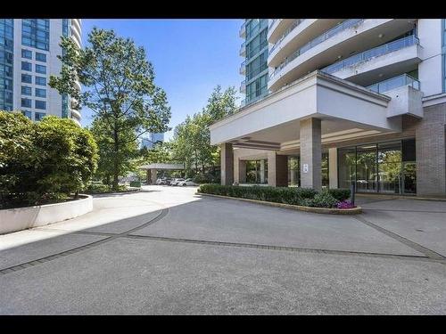 602 5833 Wilson Avenue, Burnaby, BC 