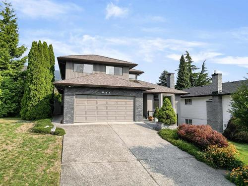 684 Wilding Place, North Vancouver, BC 