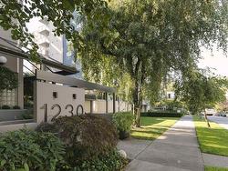 303 1230 COMOX STREET  Vancouver, BC V6E 1K7