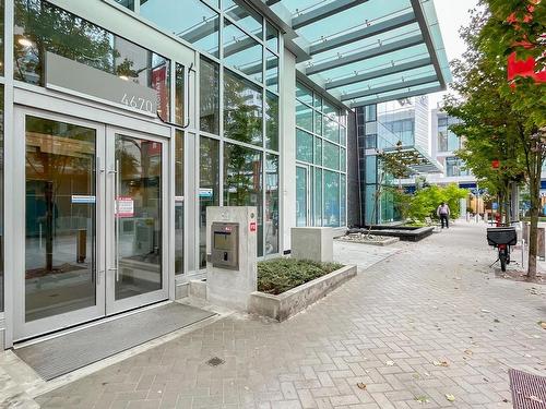 3803 4670 Assembly Way, Burnaby, BC 