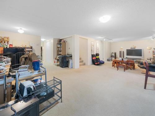 8008 Woodhurst Drive, Burnaby, BC 