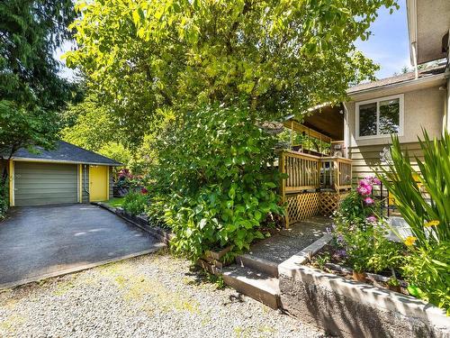 635 E St. James Road, North Vancouver, BC 