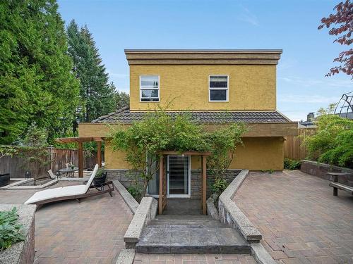 1165 Deep Cove Road, North Vancouver, BC 