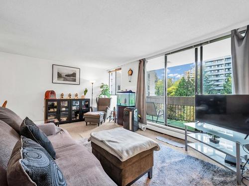 402 6759 Willingdon Avenue, Burnaby, BC 