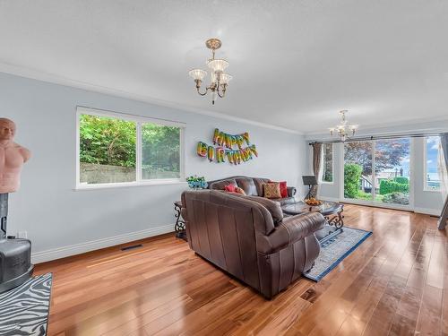 2171 Westhill Wynd, West Vancouver, BC 