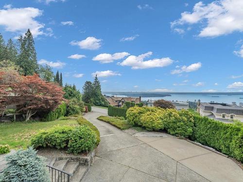 2171 Westhill Wynd, West Vancouver, BC 