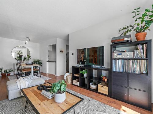 203 570 E 8Th Avenue, Vancouver, BC 