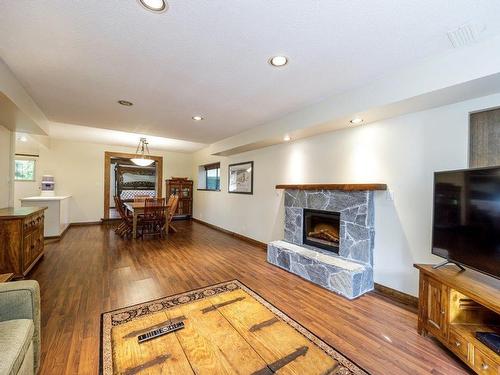 2413 Weymouth Place, North Vancouver, BC 