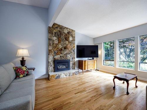 2413 Weymouth Place, North Vancouver, BC 