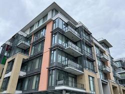 601 2565 MAPLE STREET  Vancouver, BC V7J 0C8