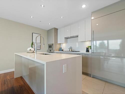 302 4488 Cambie Street, Vancouver, BC 