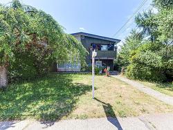 3402 PRICE STREET  Vancouver, BC V5R 5R1