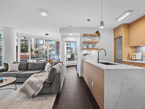 202 689 Abbott Street, Vancouver, BC 