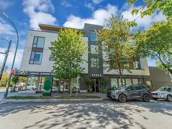 305 188 E 32ND AVENUE  Vancouver, BC V5V 2Y3