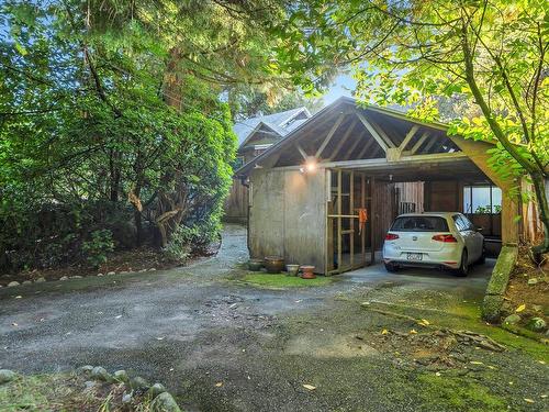 4573 Strathcona Road, North Vancouver, BC 