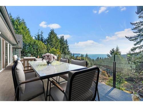 4215 Rockridge Road, West Vancouver, BC 