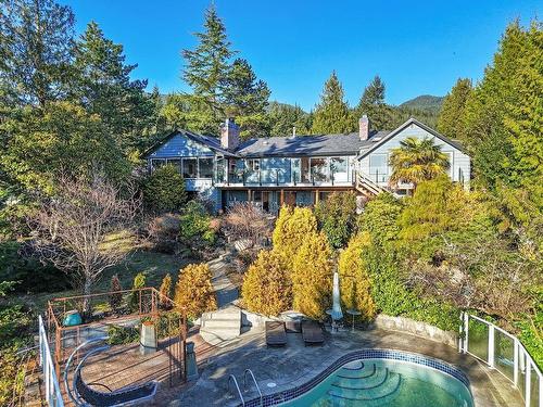 4215 Rockridge Road, West Vancouver, BC 