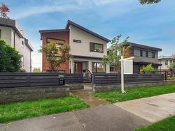 3539 E 22ND AVENUE  Vancouver, BC V5M 2Z5