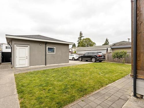 8016 16Th Avenue, Burnaby, BC 