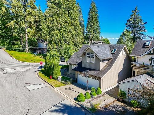 3375 Chesterfield Avenue, North Vancouver, BC 