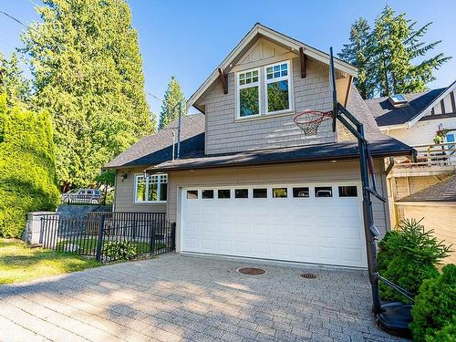 3375 Chesterfield Avenue, North Vancouver, BC 