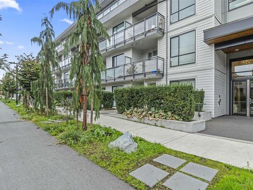 104 625 E 3Rd Street, North Vancouver, BC 