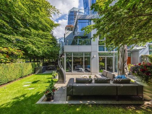 308 Jervis Mews, Vancouver, BC 