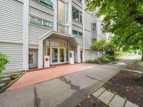 407 1147 Nelson Street, Vancouver, BC 